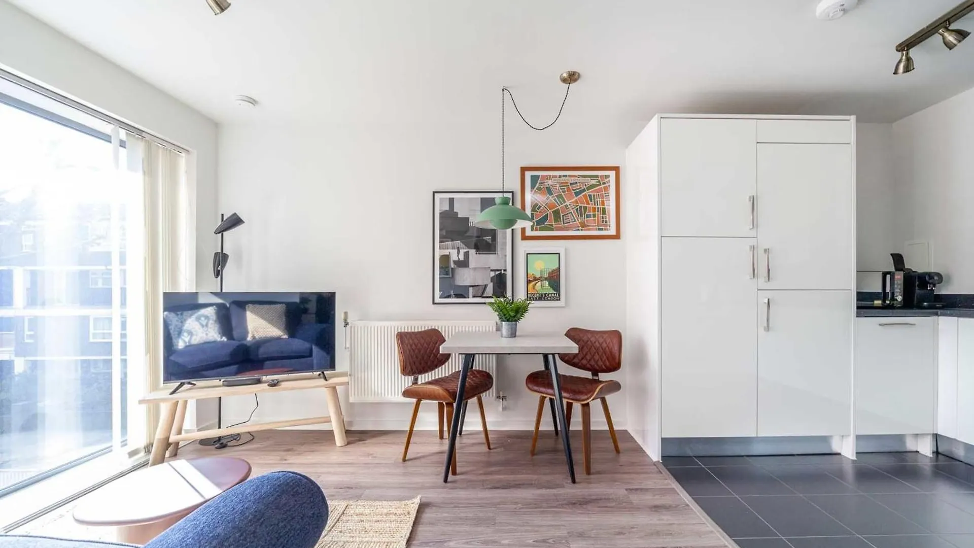 Cosy East London Retreat Apartment 0*,